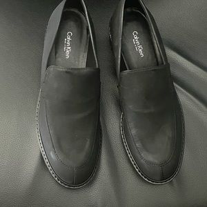 Calvin Klein Women’s Sueded Rubber Loafer Lug Sole. Size 8 ,B
